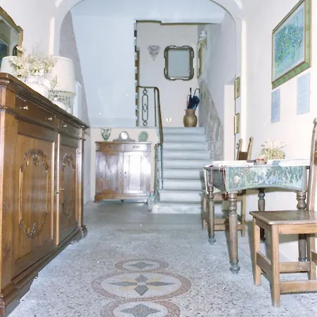 Oda ve Kahvaltı Cribo